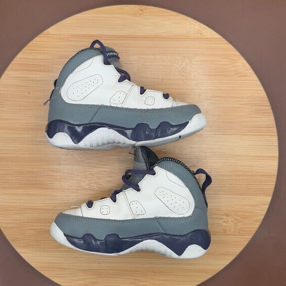 Jordan Kid's Size 8C Retro 9 Sneakers "Baron" White Concord Grape - Picture 4 of 11